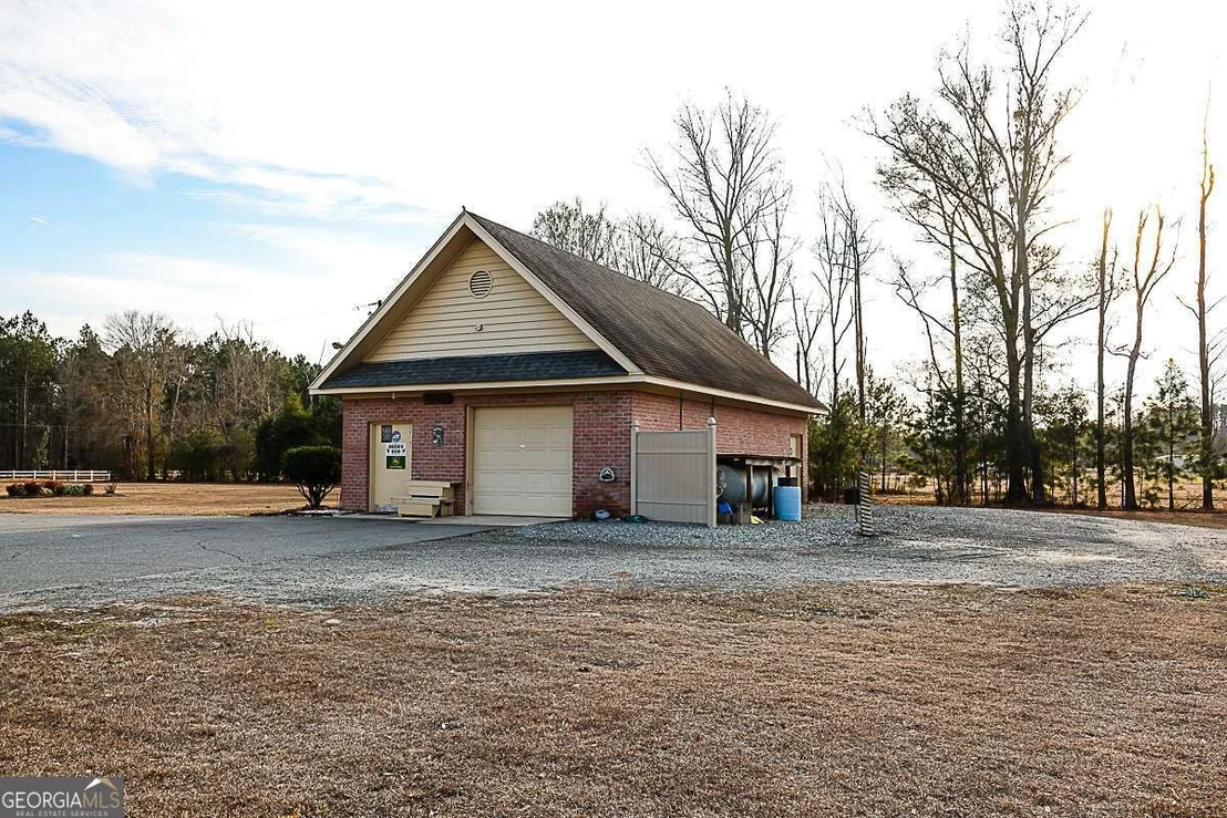 Photo of 307 Chester Thomas Road