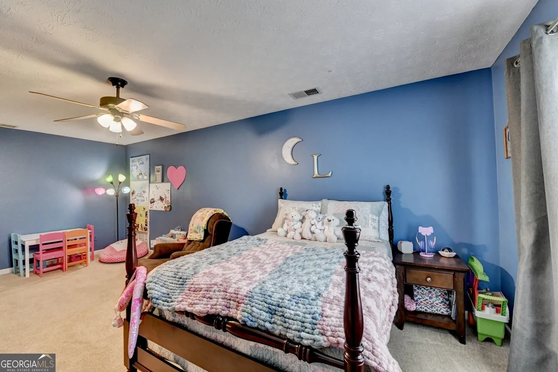 Photo of 1555 Lower River Road