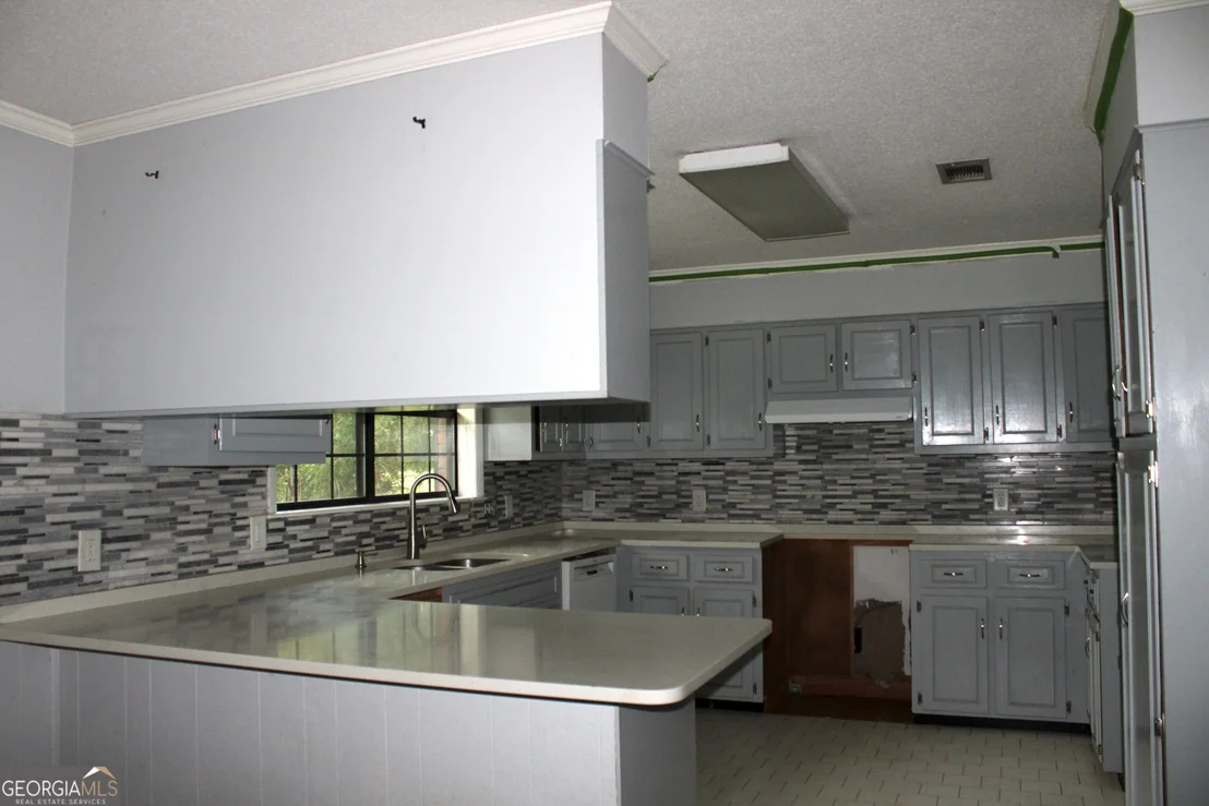Photo of 338 Lakeview Drive