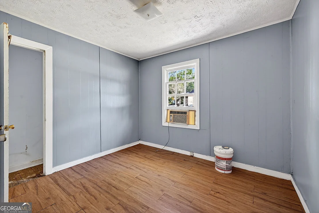 Photo of 5137 Eberhardt Street NW