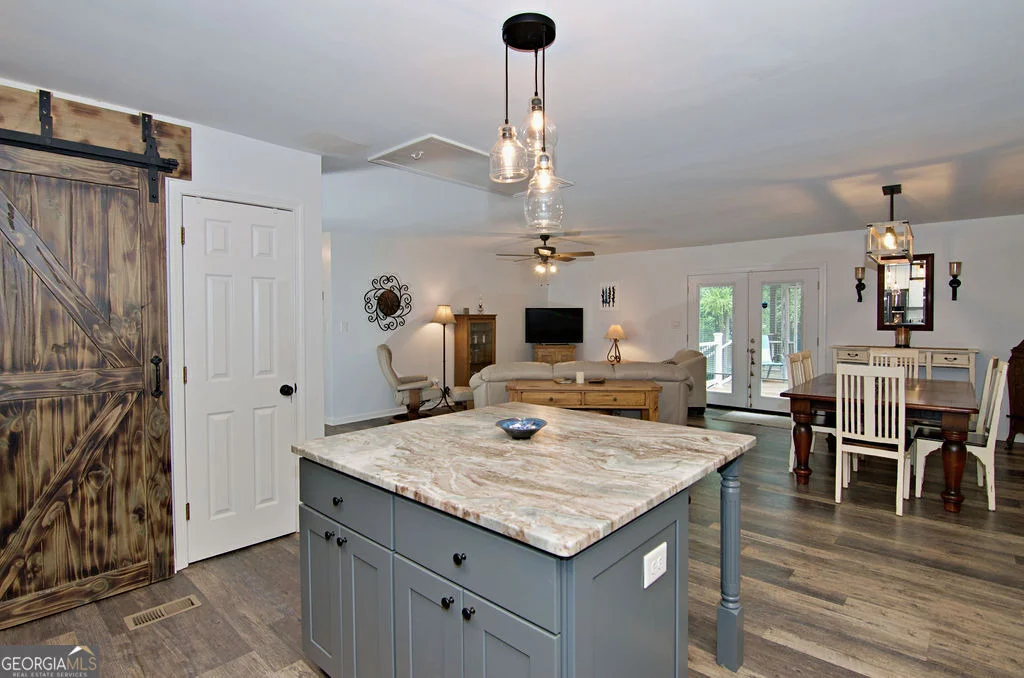 Photo of 1279 Coneross Point Drive