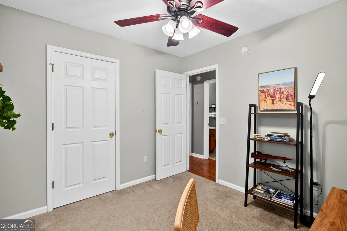 Photo of 410 Shadowbrook Circle
