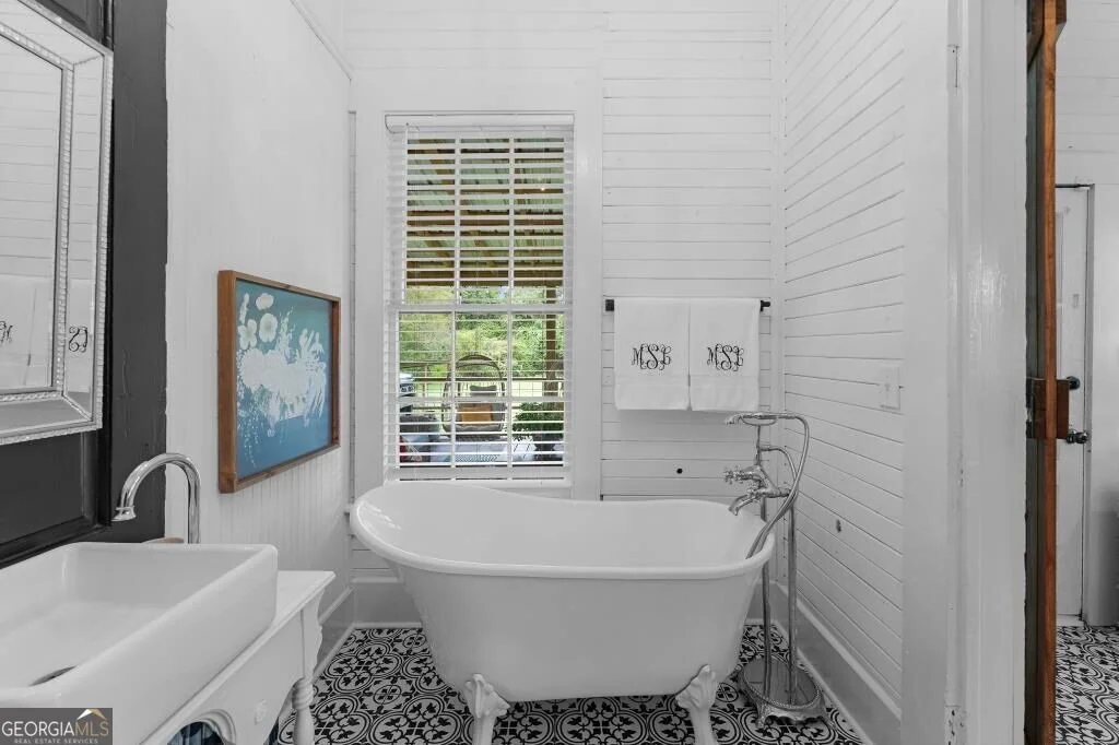 Photo of 1559 Stillwell Road