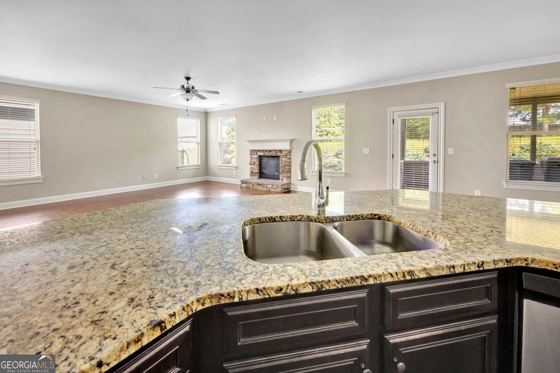 Photo of 910 Southfork Drive