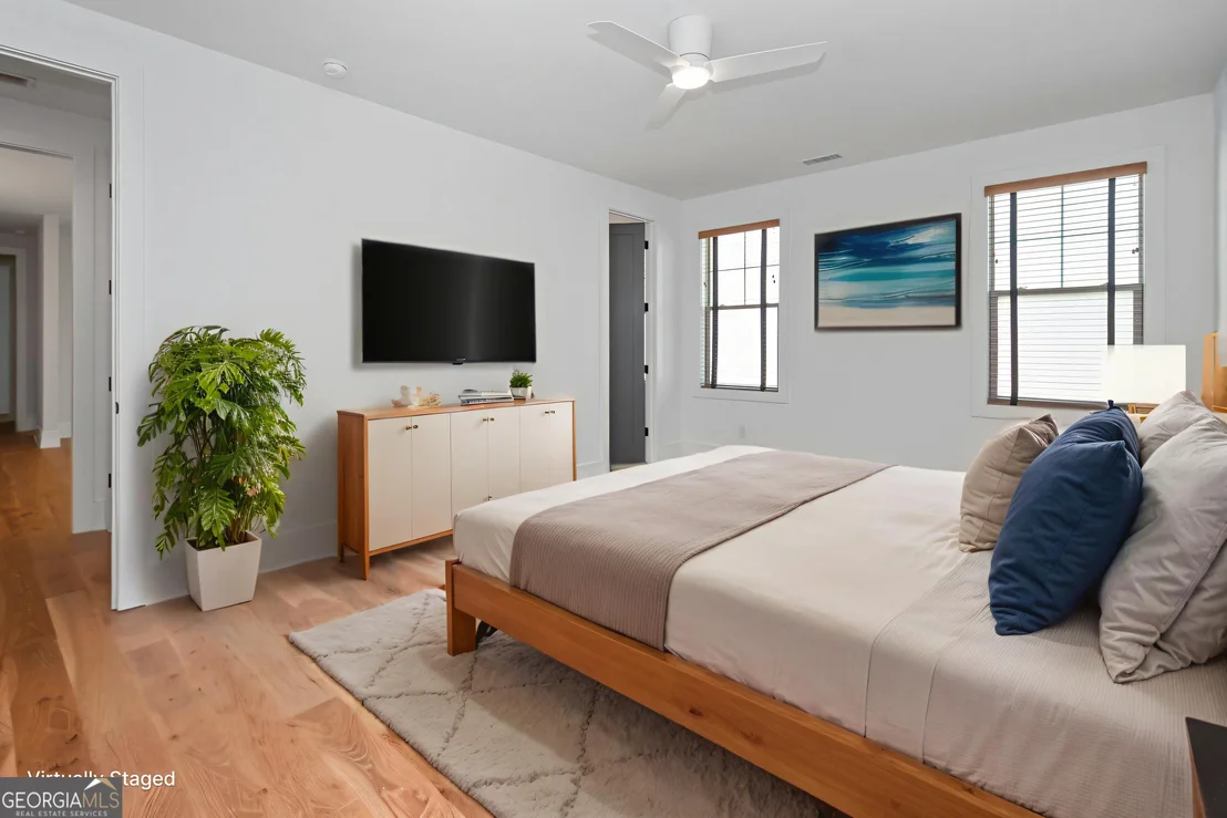 Photo of 220 Arbor Garden Circle