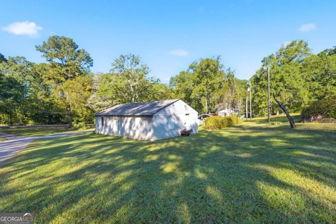 Photo of 1141 Stewart Road