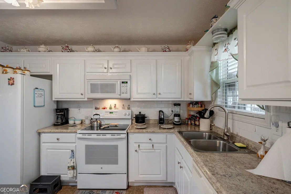 Photo of 1415 Blanding Way