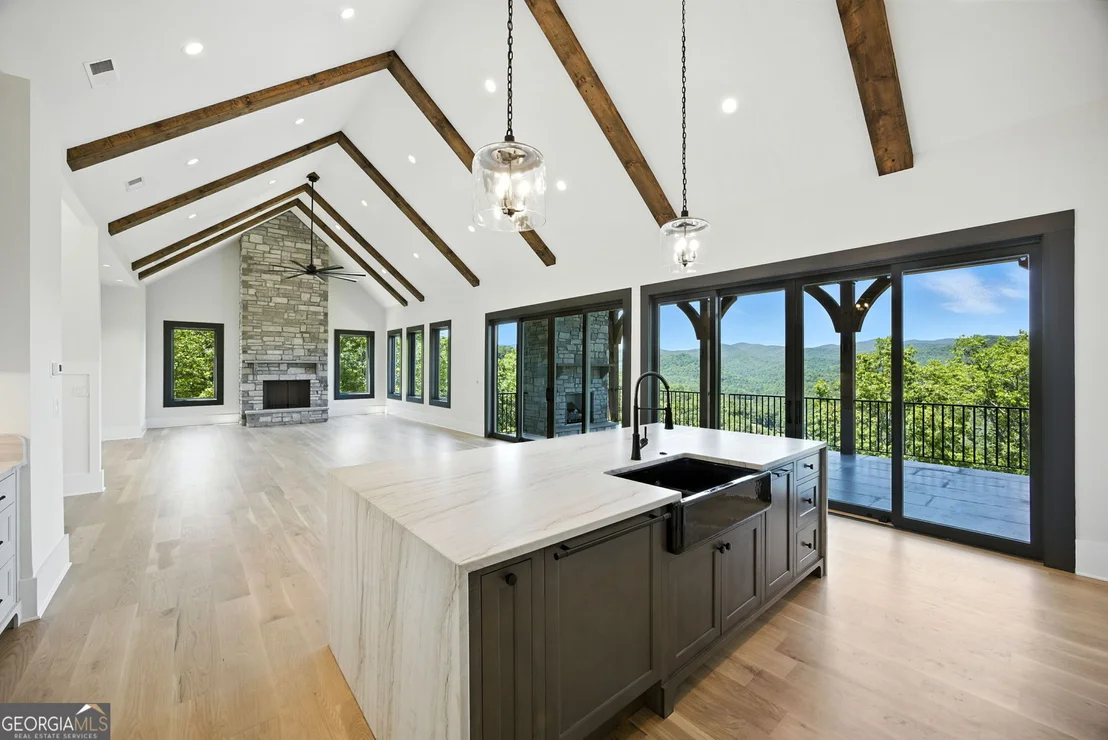 Photo of 608 Winterberry Drive