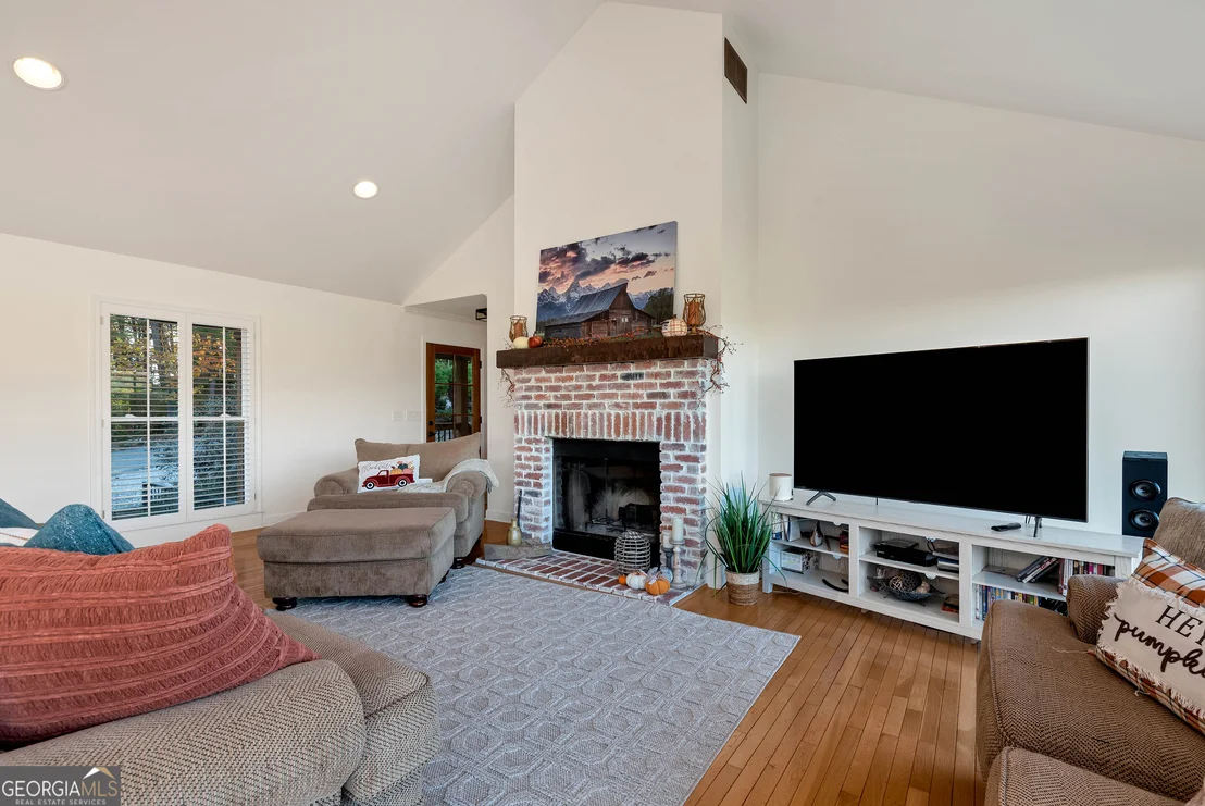 Photo of 962 Woodbrier
