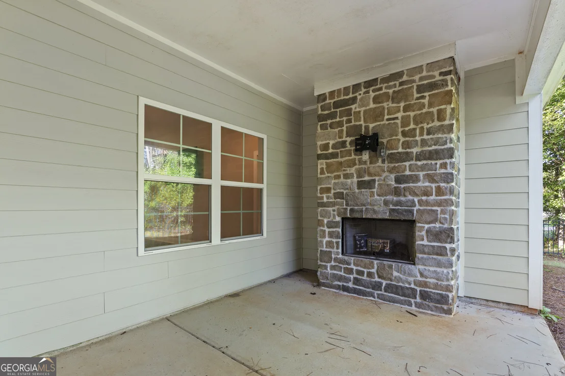 Photo of 122 Lee Road 2121