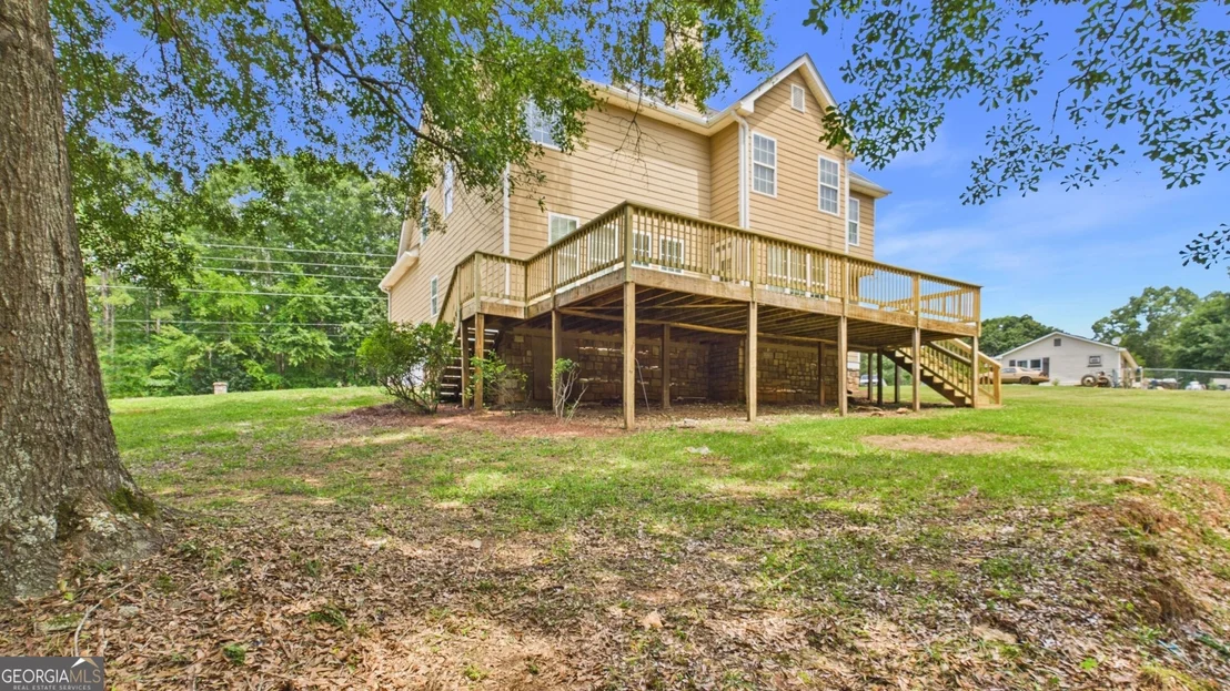 Photo of 450 E End Road