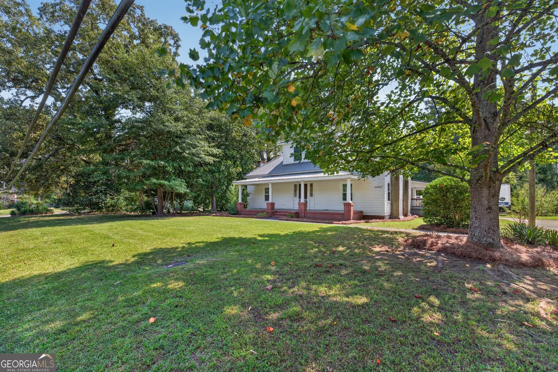 Photo of 406 Vineyard Road