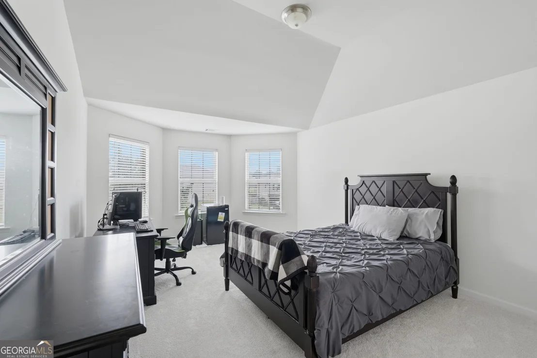 Photo of 5565 Banner Boulevard