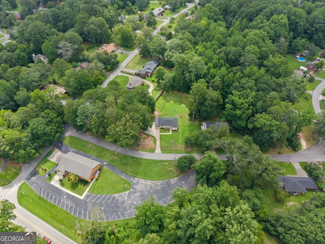 Photo of 47 Cherokee Boulevard
