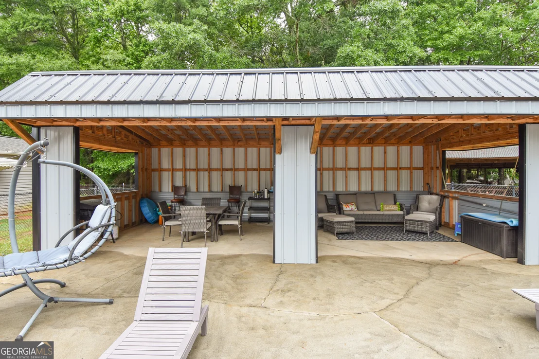 Photo of 1579 Van Buren Road