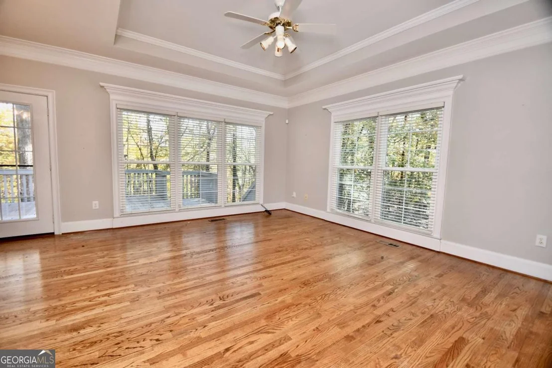 Photo of 218 Thornhill Drive