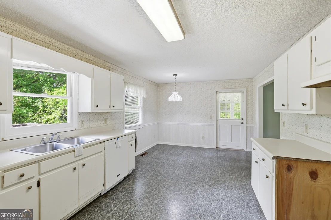 Photo of 592 Potomac Drive