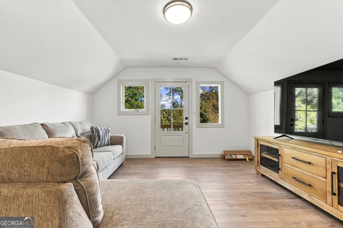 Photo of 451 Mayo Road