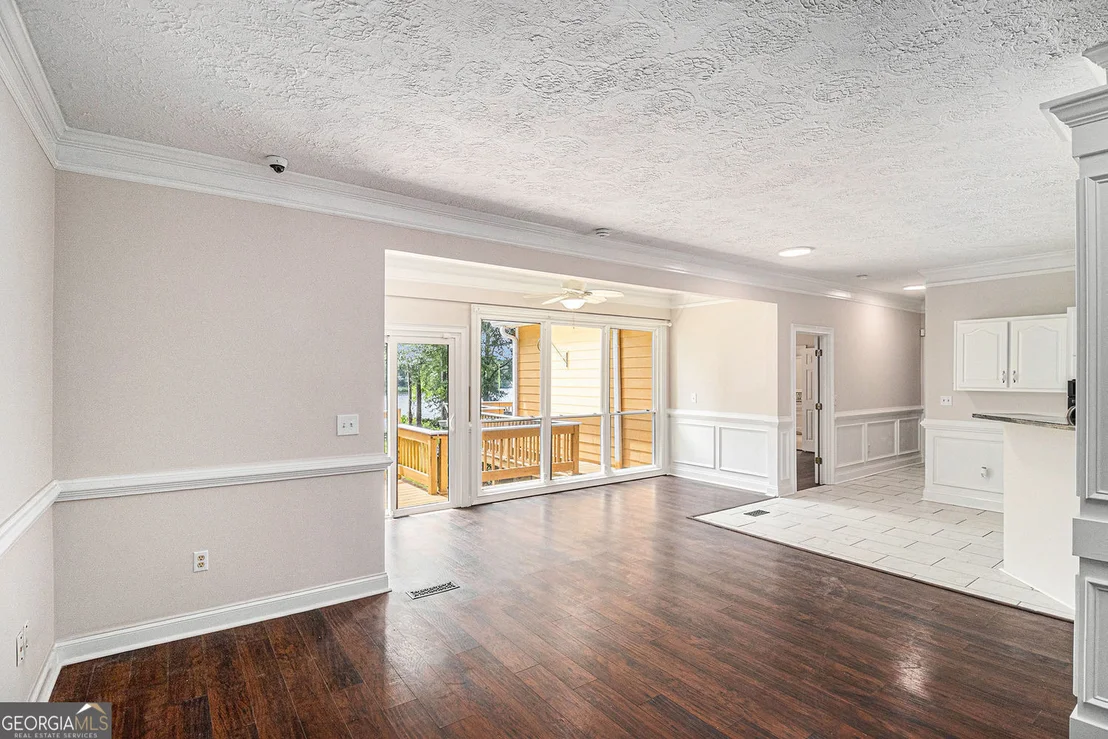 Photo of 96 Pointe View Court