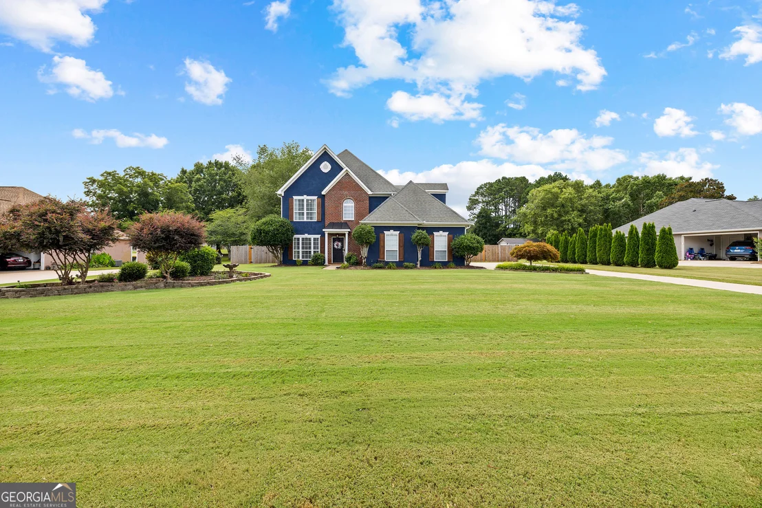 Photo of 93 Fieldstone Way