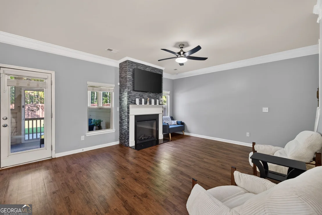 Photo of 225 Mary Jane Lane