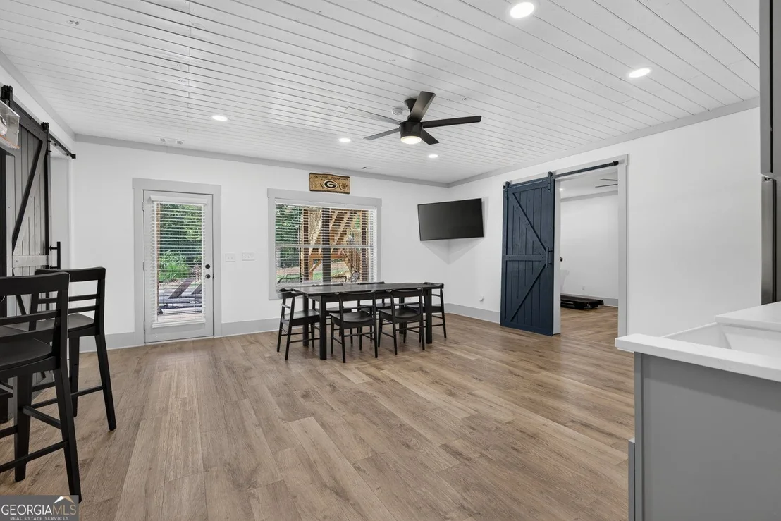 Photo of 417 Fox Valley Drive
