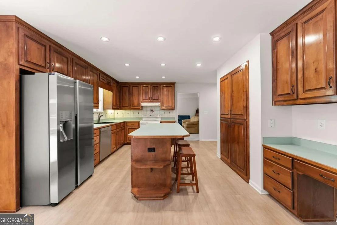 Photo of 2405 Brooks Road