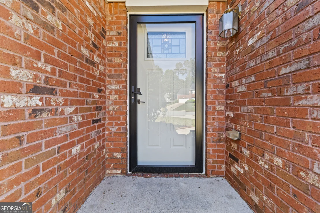 Photo of 935 Waldwick Drive
