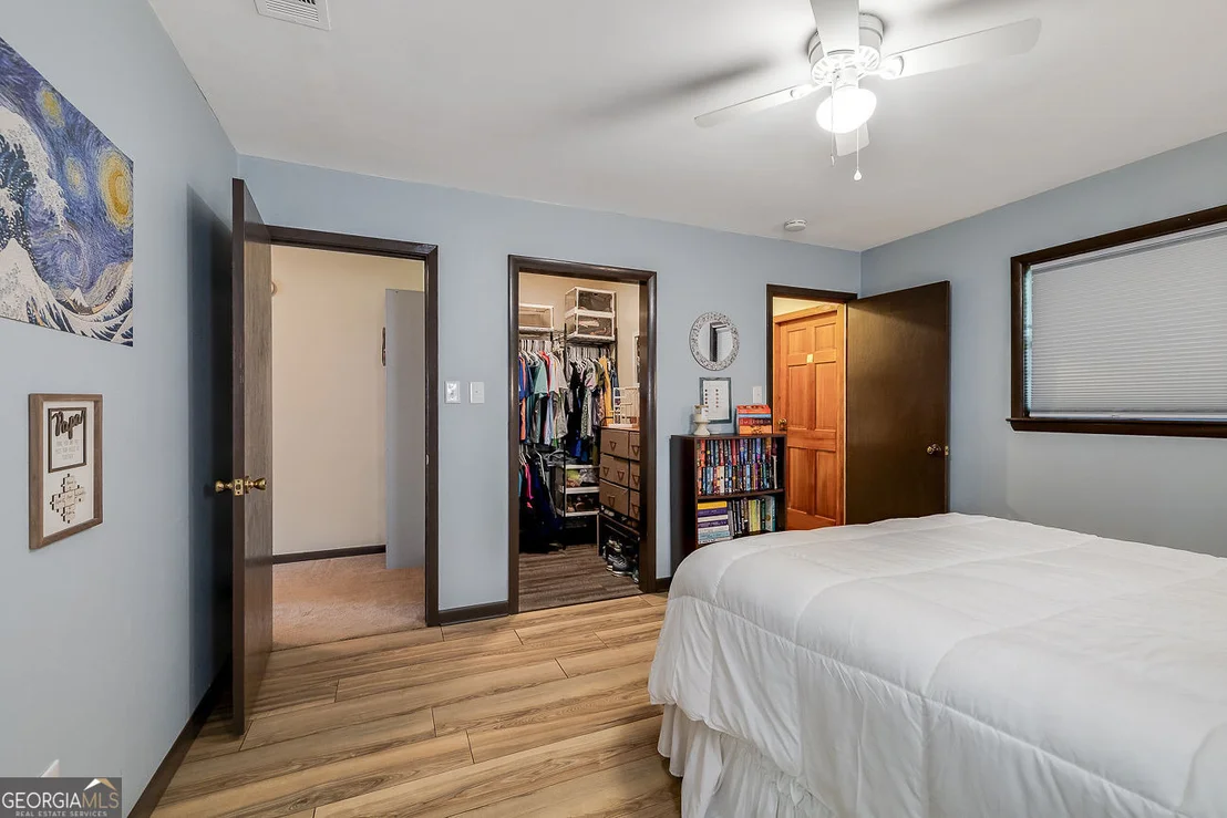 Photo of 1325 Pine Barren Road