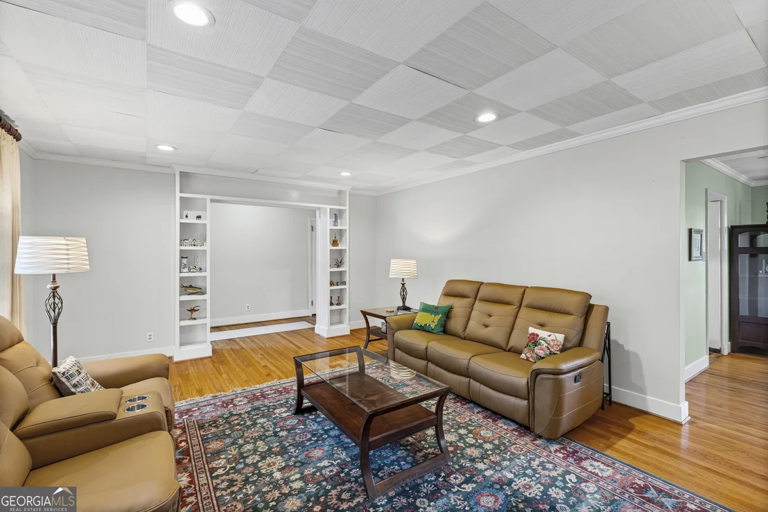 Photo of 2220 Edgewood Drive