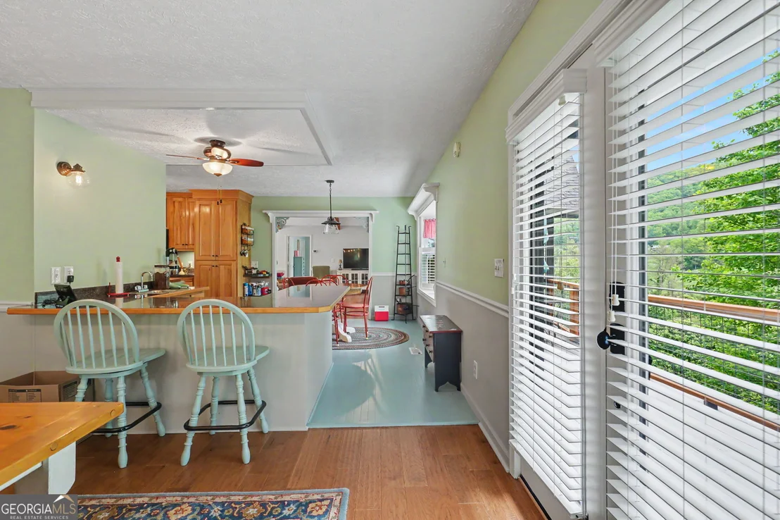 Photo of 854 Saddleback Circle