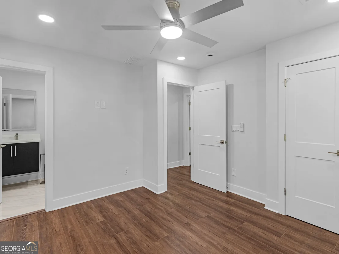 Photo of 984 Morrow Road