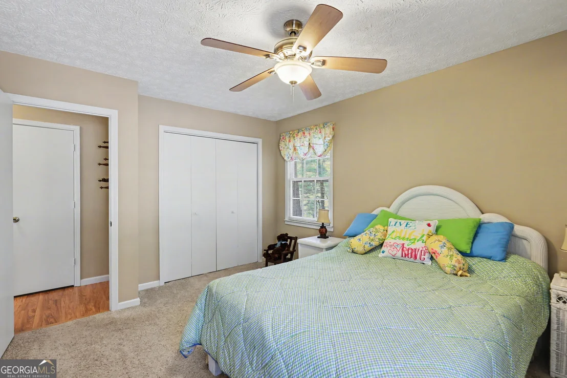 Photo of 542 Eastern Cross Lane