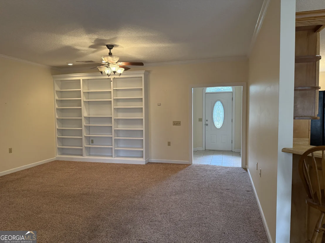 Photo of 102 Oak Circle