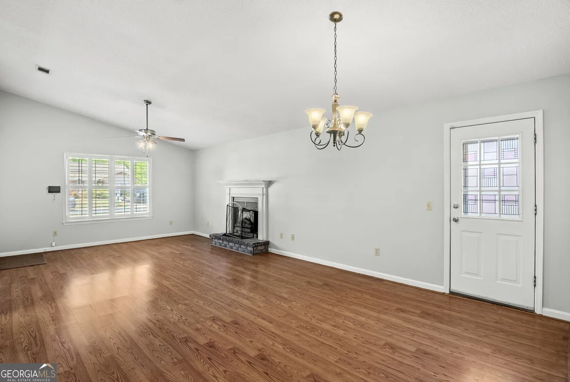 Photo of 1103 Tomahawk Trail