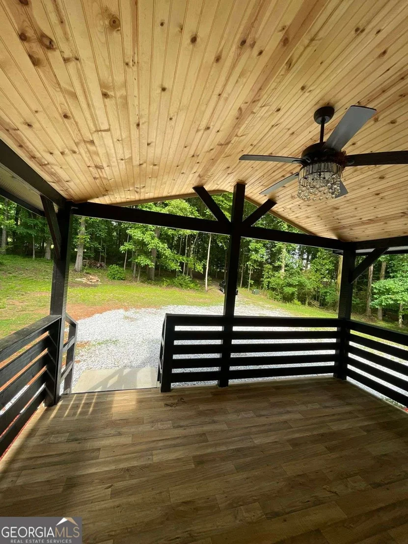 Photo of 906 Jefferson River Road