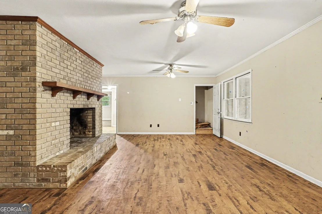 Photo of 981 Cameron Mill Road