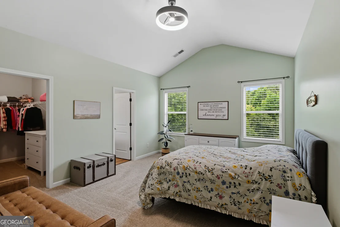 Photo of 6264 Riverview Parkway