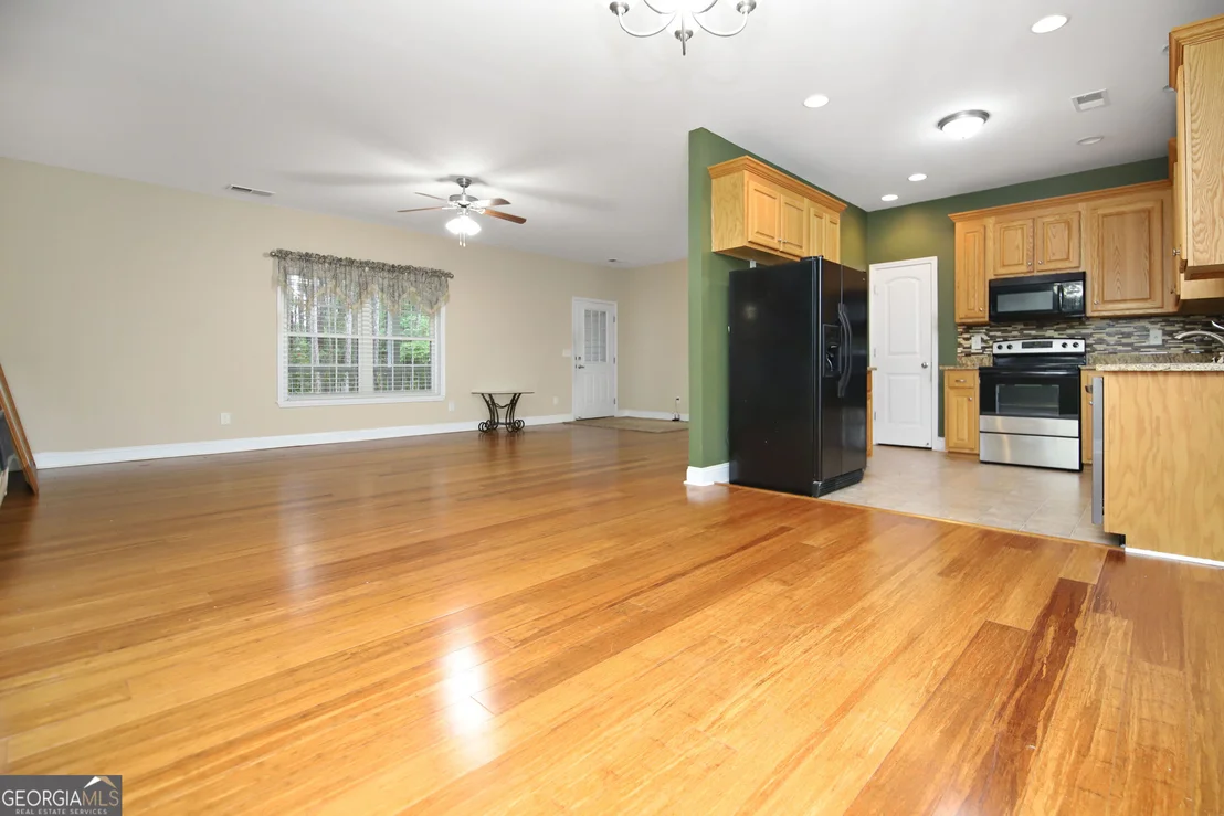Photo of 1807 Oak Grove Road