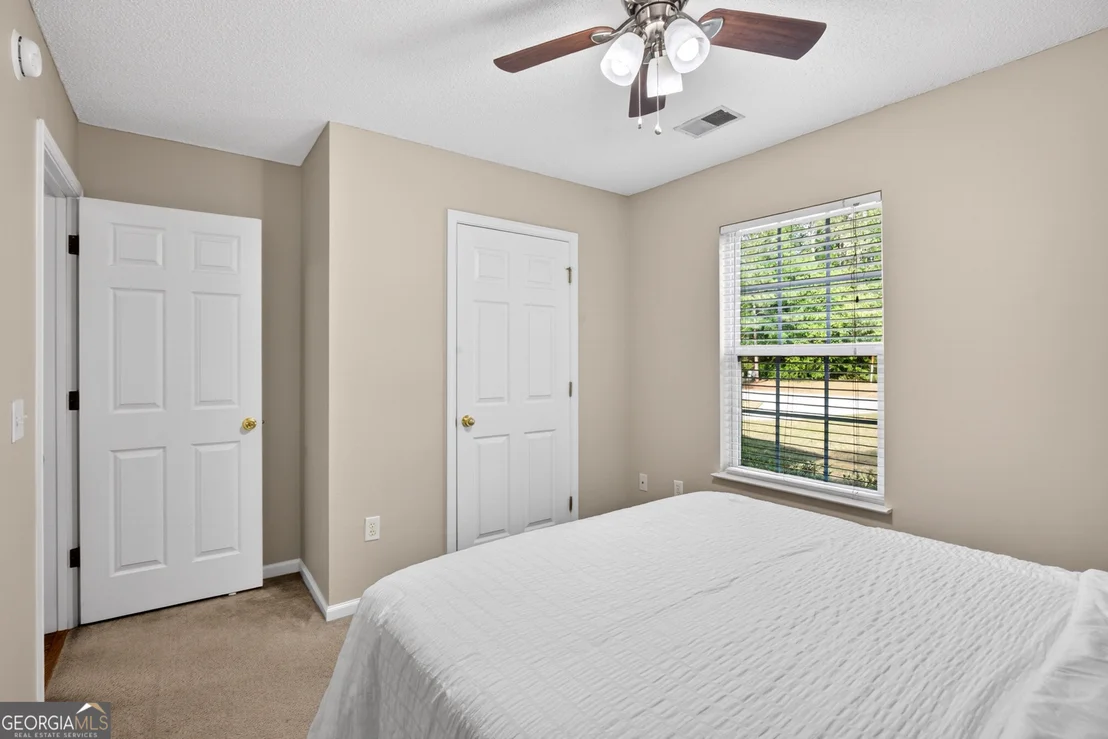 Photo of 410 Shadowbrook Circle