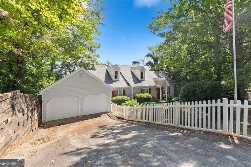 Photo of 1015 Eagle Ridge Road