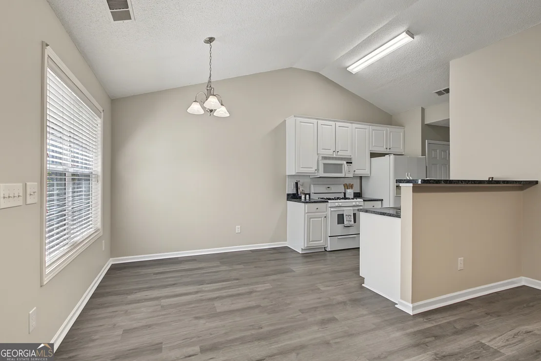 Photo of 70 Green Spring