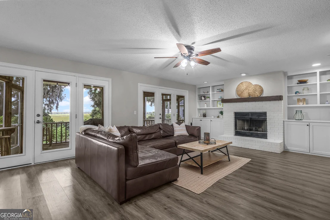 Photo of 1154 River Drive SW