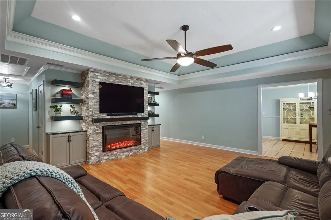 Photo of 3158 Midland Road