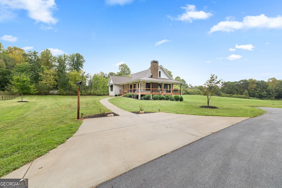 Photo of 135 Mountain Ridge Drive
