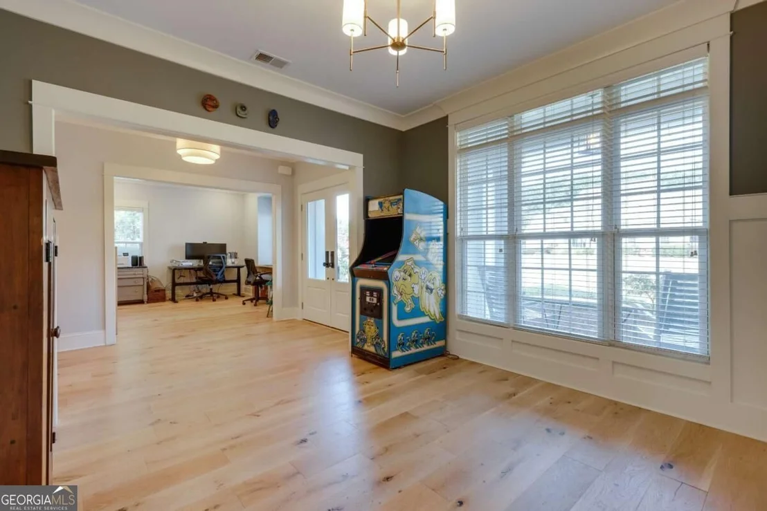 Photo of 1554 Morningside Way
