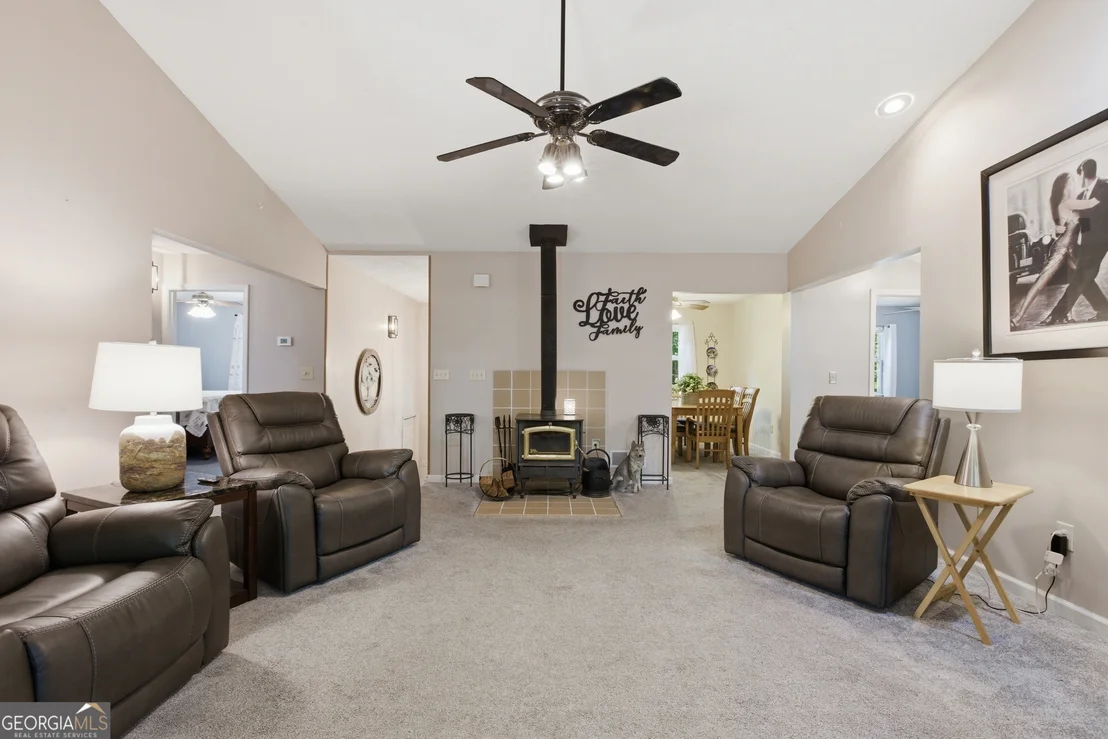 Photo of 325 Springwood Drive
