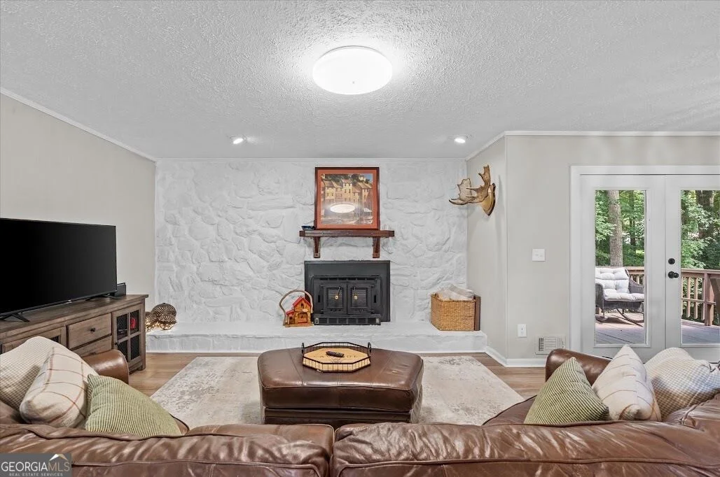 Photo of 215 Eldorado Drive