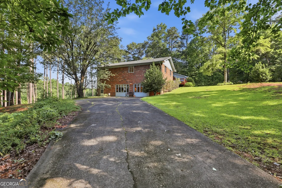 Photo of 33 Cherokee Hills Lane