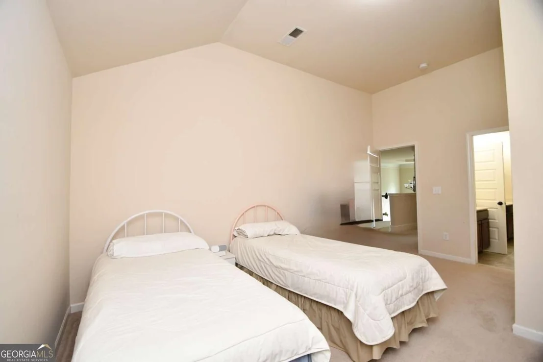 Photo of 1140 Riverhill Drive